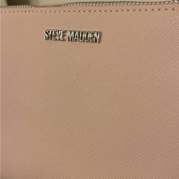 Steve Madden cross body purse - Picture 5 of 5